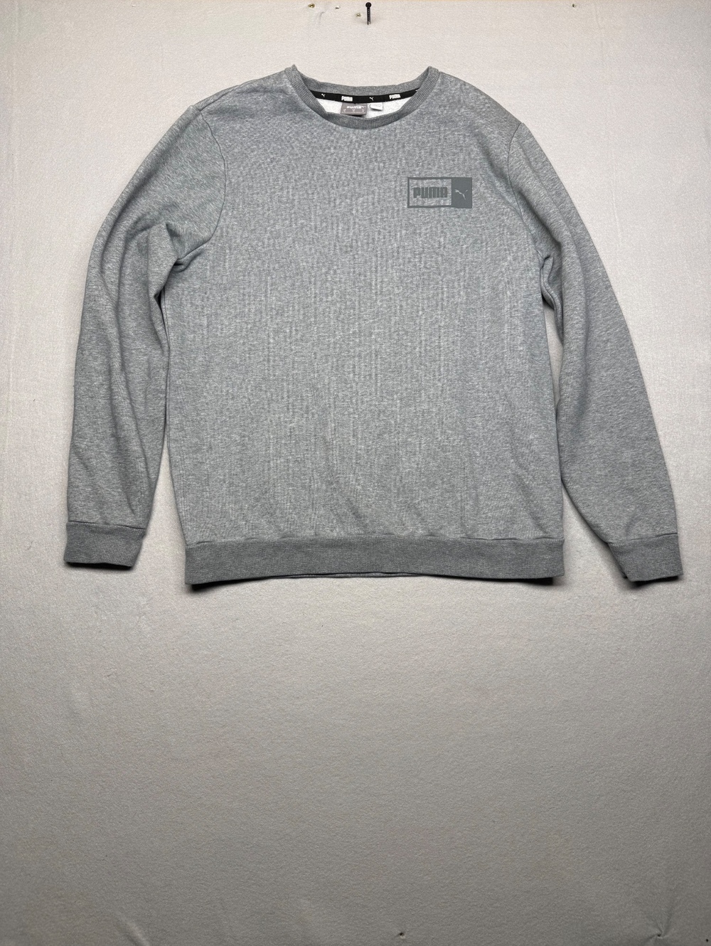 Puma Sweatshirt Men's Medium Gray Casual Crew Neck